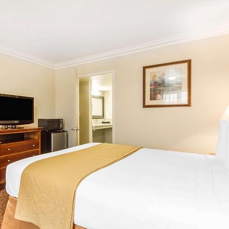 Quality Inn Sacramento Convention Center Eksteriør billede