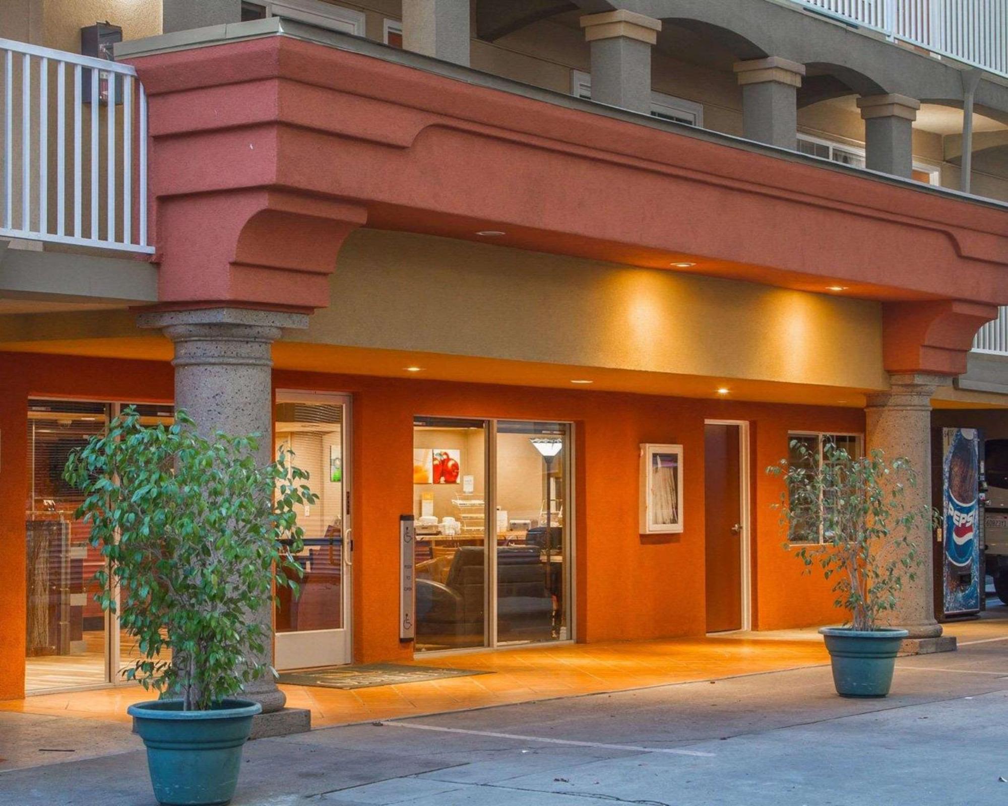 Quality Inn Sacramento Convention Center Eksteriør billede
