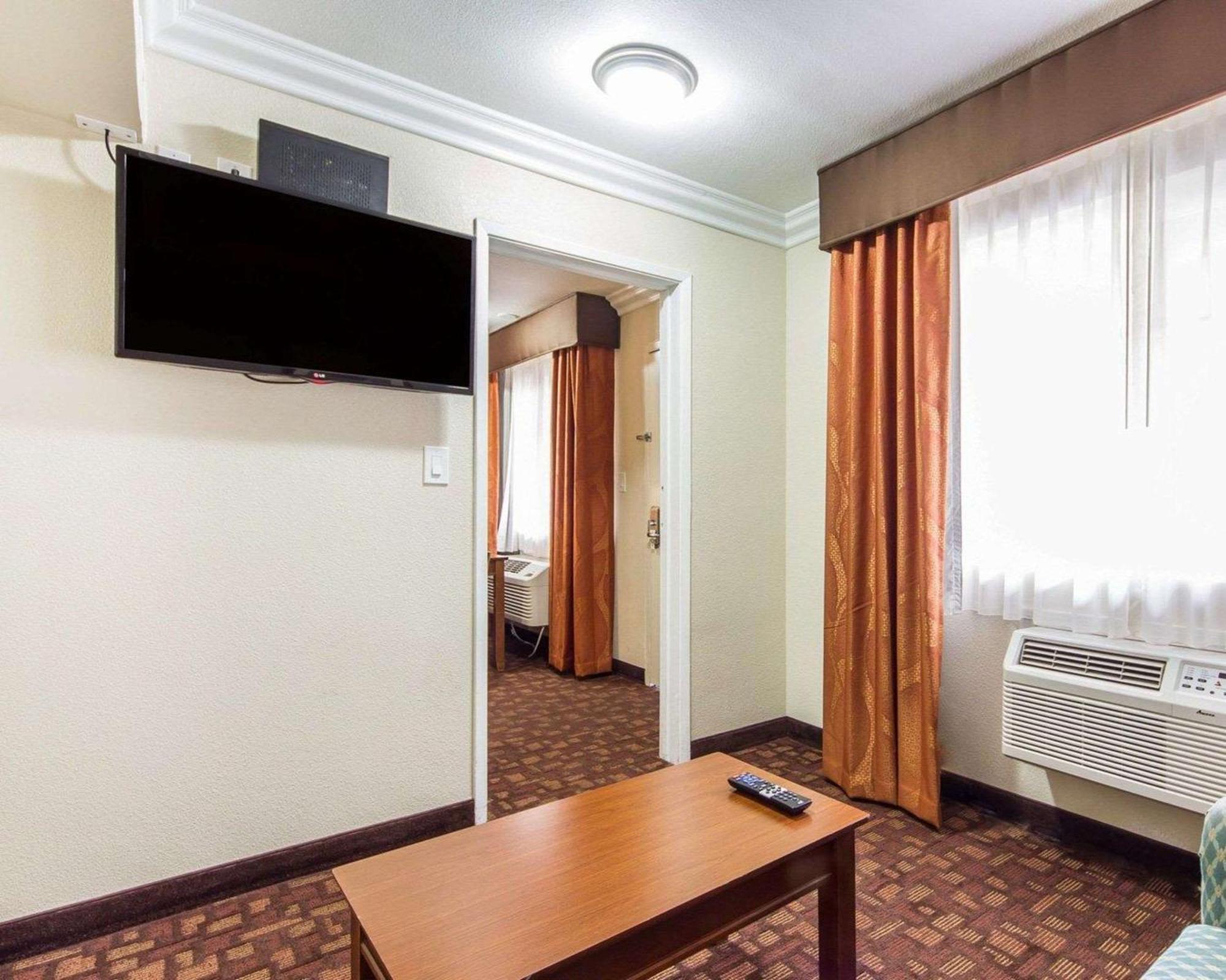 Quality Inn Sacramento Convention Center Eksteriør billede